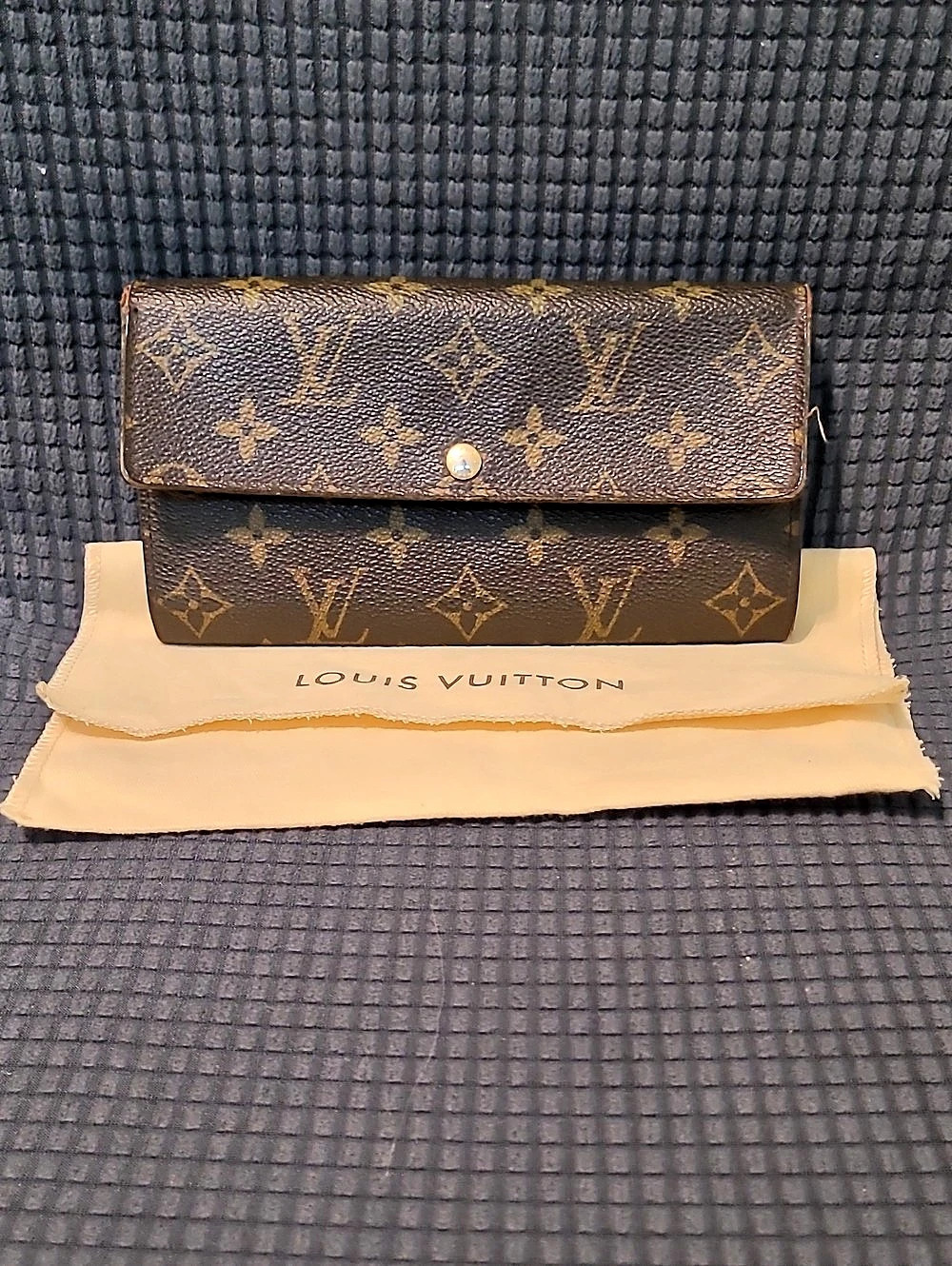 Louis Vuitton Sarah Wallet Brown